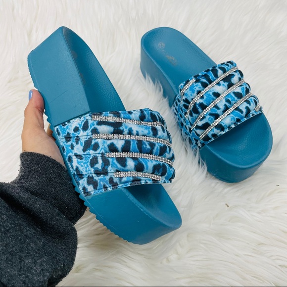 Blue leopard platform sandal - Picture 6 of 8